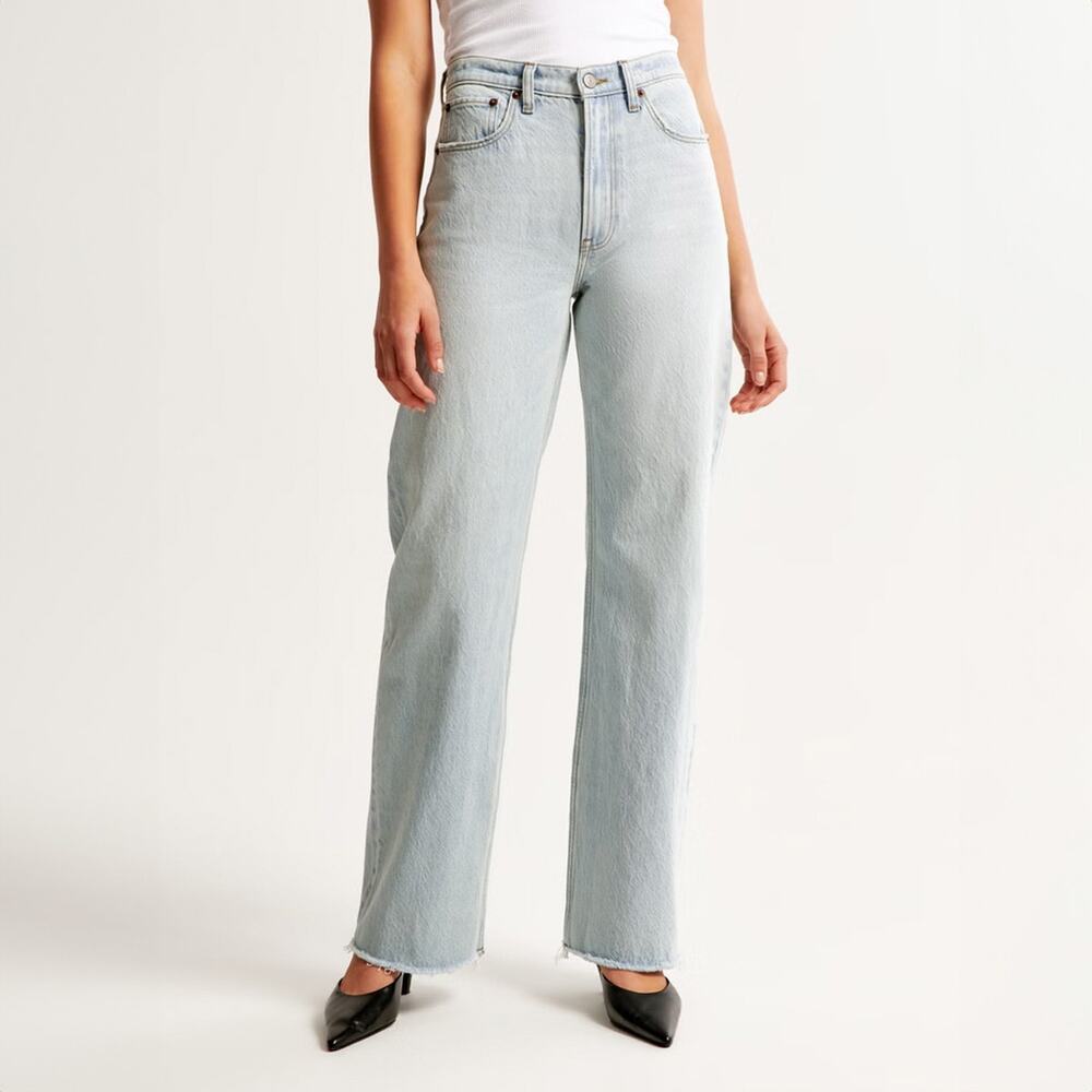 Abercrombie & Fitch Light Wash Straight Leg Jeans